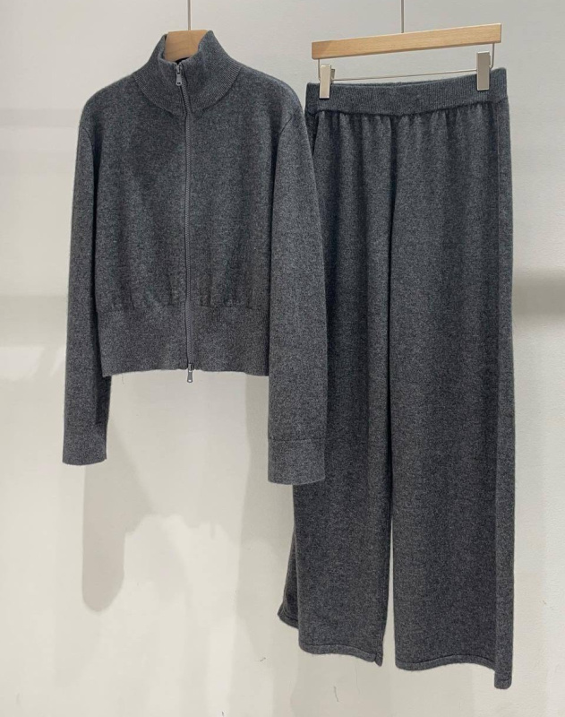 КОСТЮМ BRUNELLO CUCINELLI 