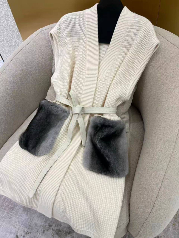 ЖИЛЕТ LORO PIANA 