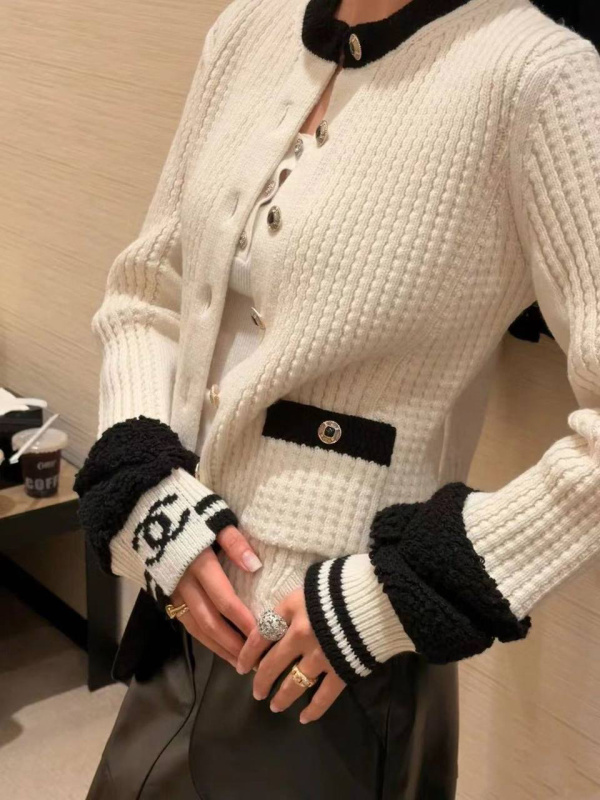 КАРДИГАН CHANEL 