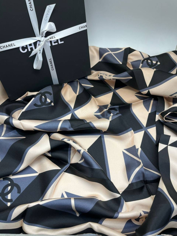 ПЛАТОК CHANEL 