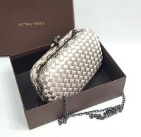 КЛАТЧ BOTTEGA VENETA CHAIN KNOT