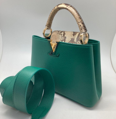 СУМКА LOUIS VUITTON CAPUCINES 