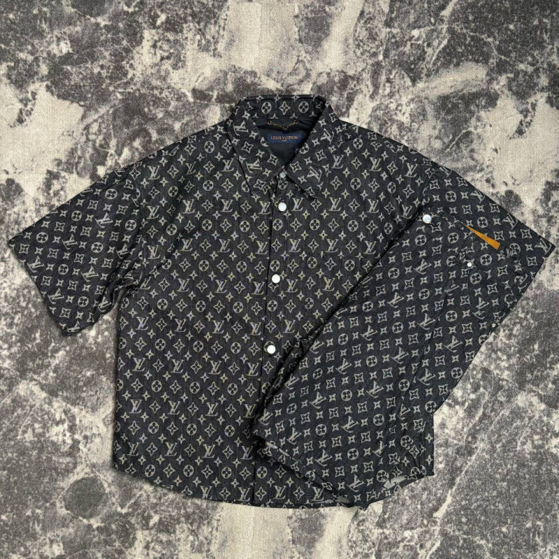 МУЖСКОЙ КОСТЮМ LOUIS VUITTON 