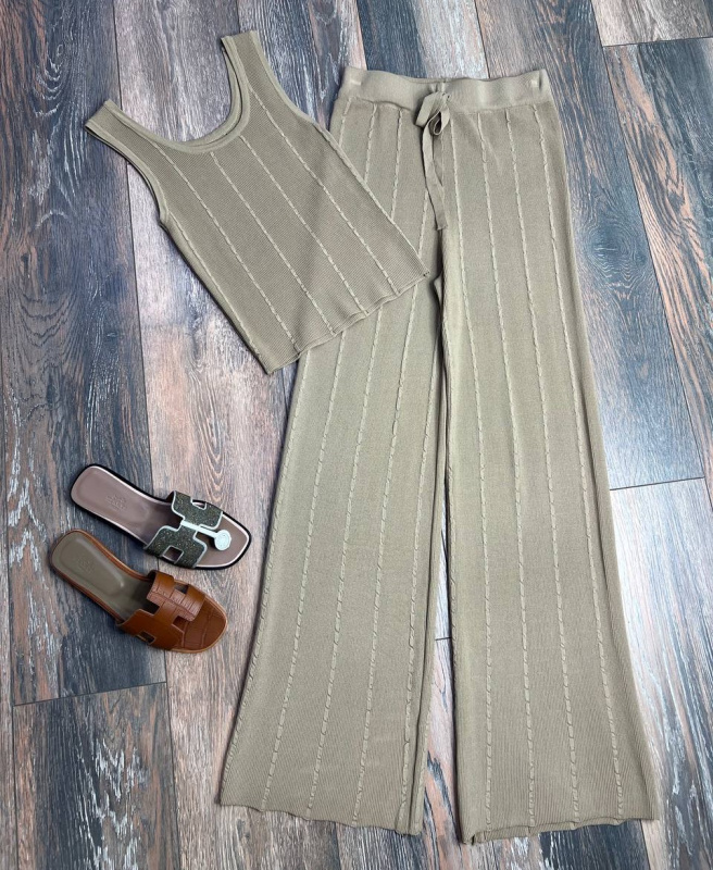 КОСТЮМ SELF-PORTRAIT 