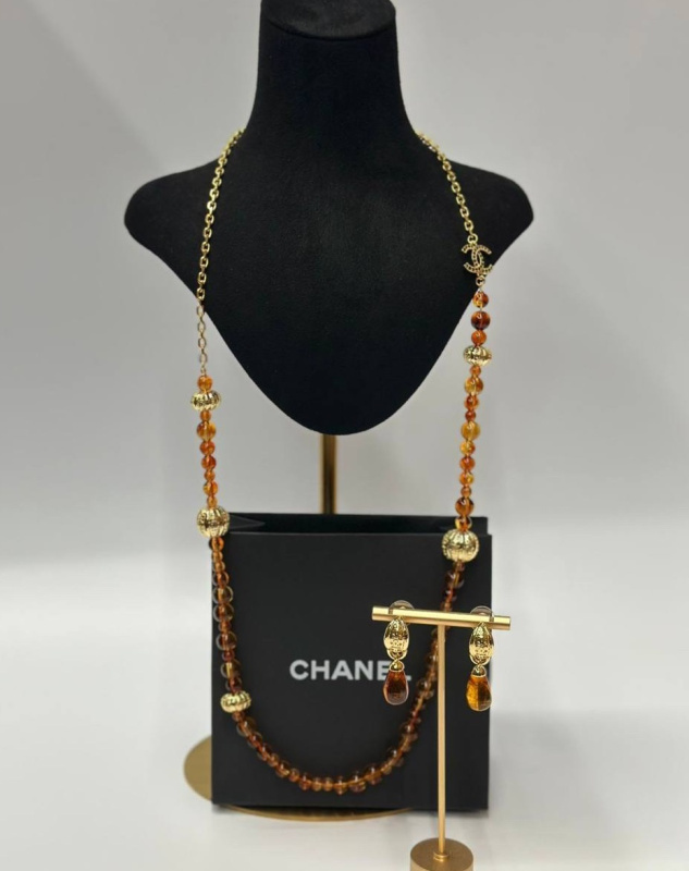 БУСЫ CHANEL 