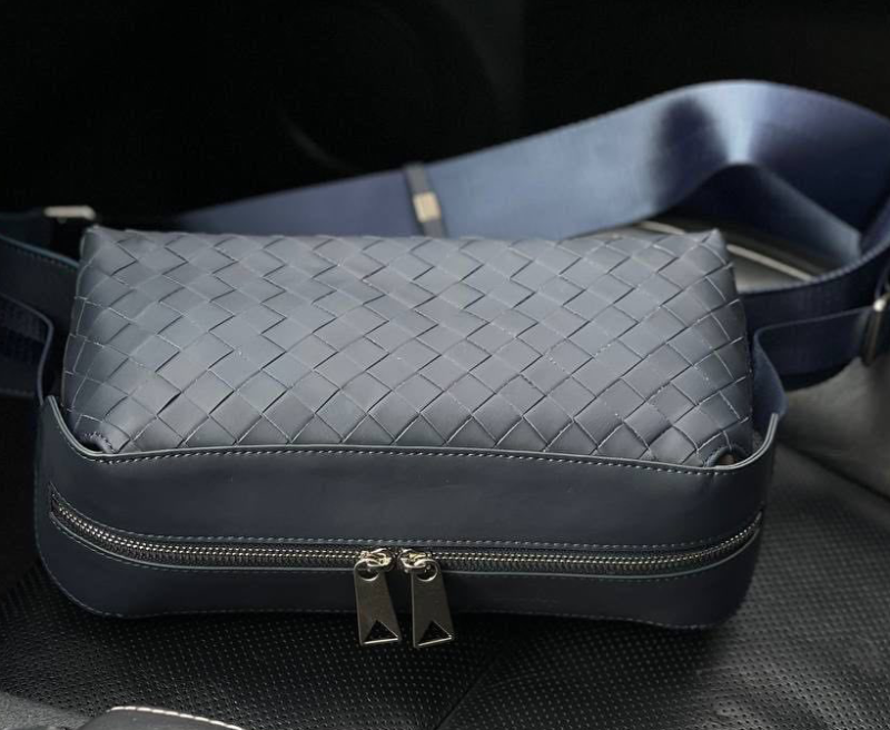 МУЖСКАЯ СУМКА МЕССЕНДЖЕР BOTTEGA VENETA 