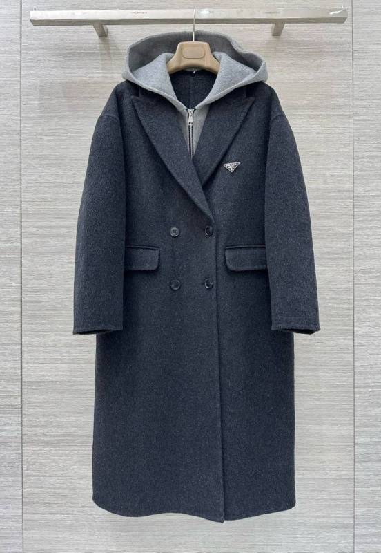 ПАЛЬТО PRADA 