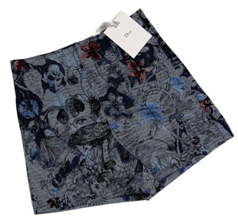 ШОРТЫ CHRISTIAN DIOR 