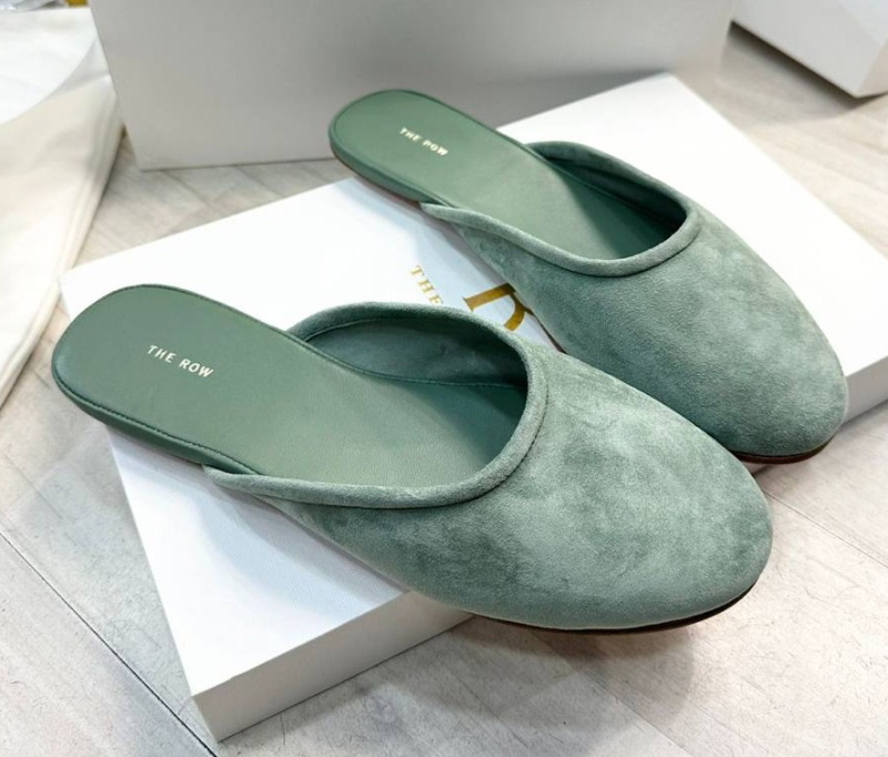 ШЛЕПКИ THE ROW 