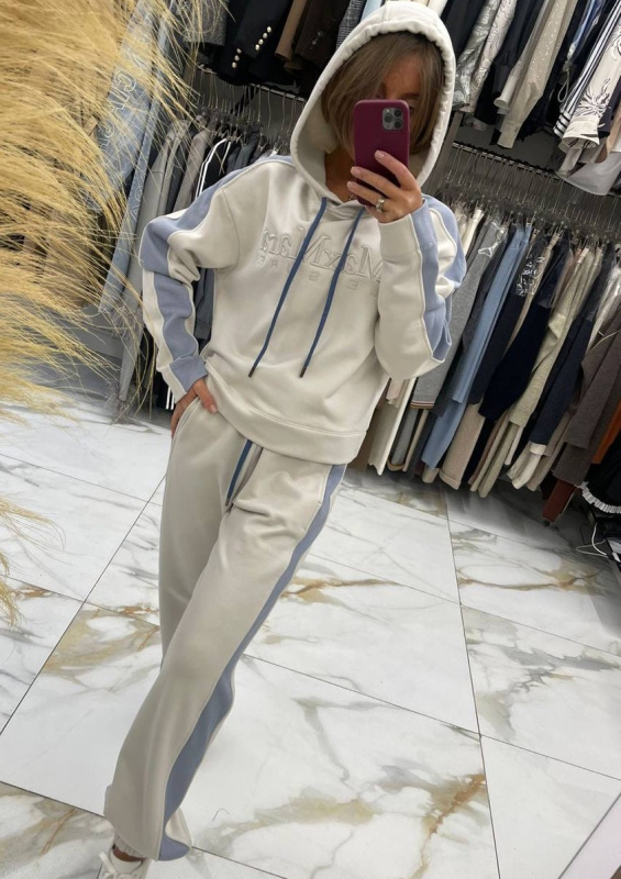 КОСТЮМ MAX MARA 