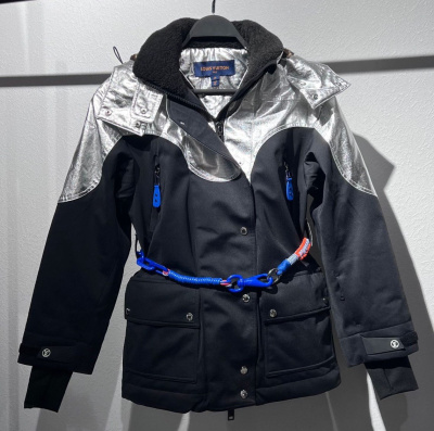 КУРТКА LOUIS VUITTON