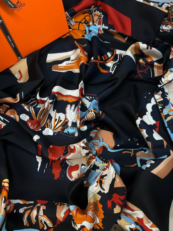 ПЛАТОК HERMES 
