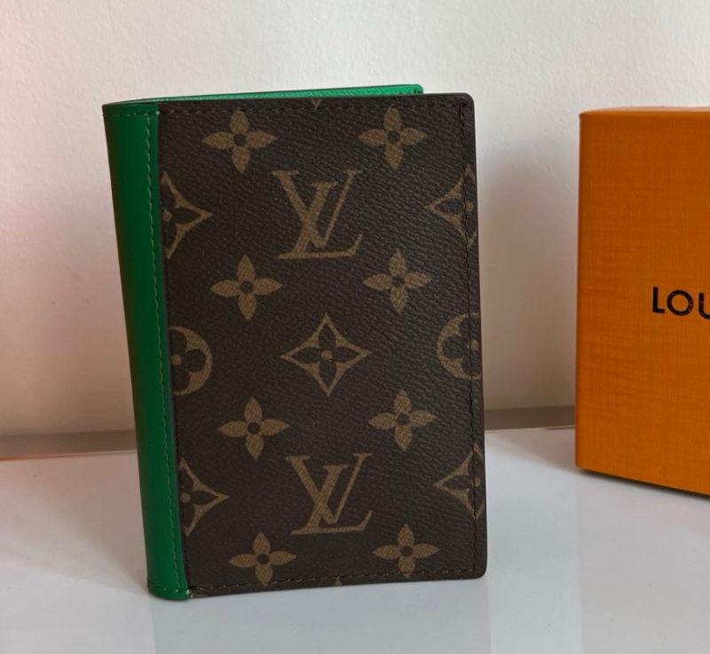 ОБЛОЖКА НА ПАСПОРТ LOUIS VUITTON 