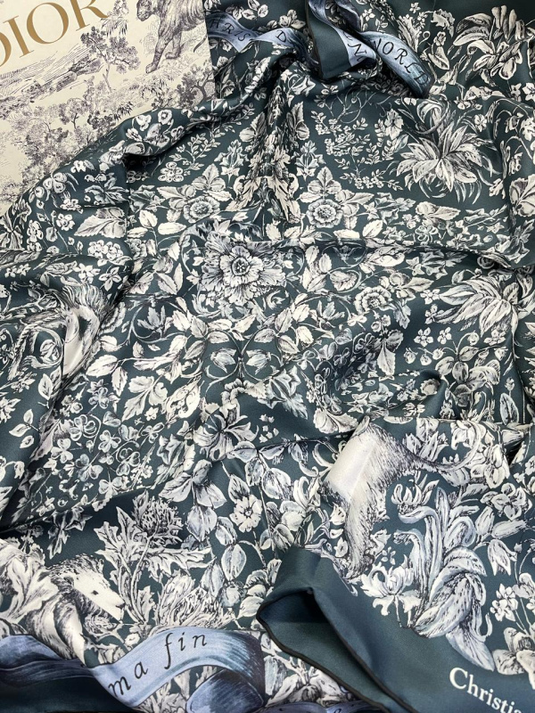 ПЛАТОК CHRISTIAN DIOR 