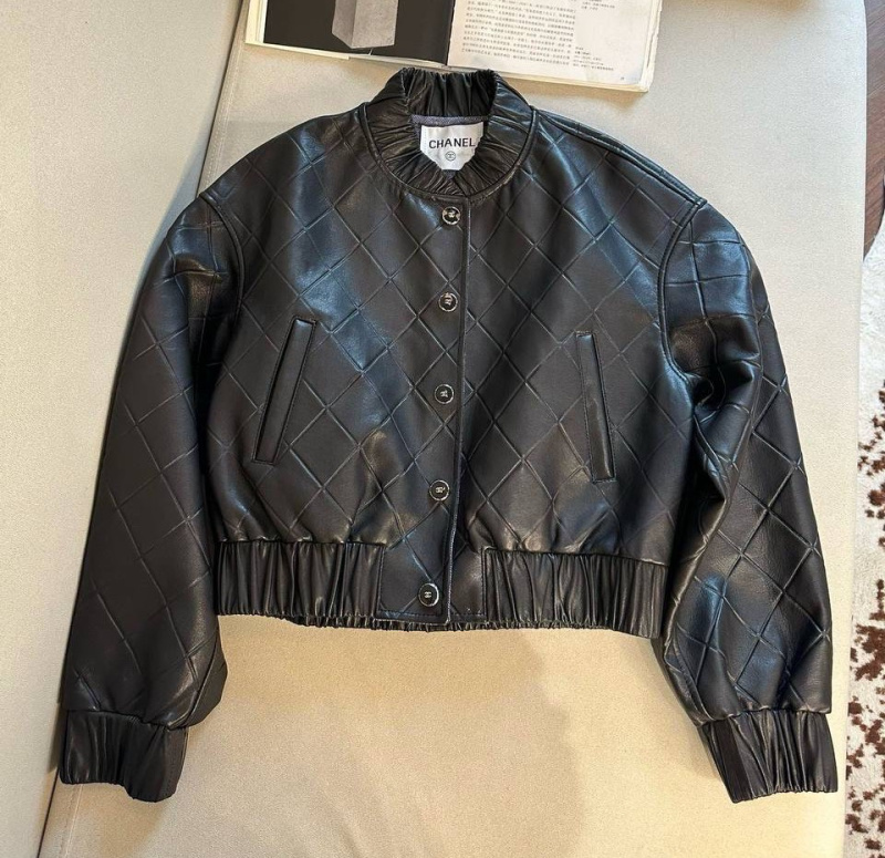 КУРТКА CHANEL 