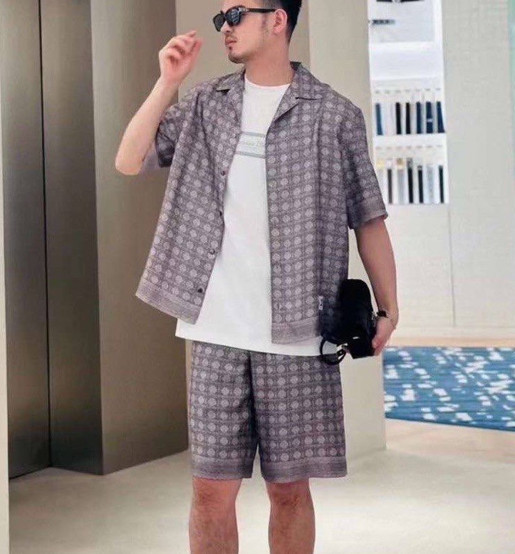 МУЖСКОЙ КОСТЮМ CHRISTIAN DIOR 