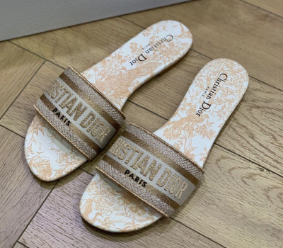 ШЛЕПКИ CHRISTIAN DIOR 