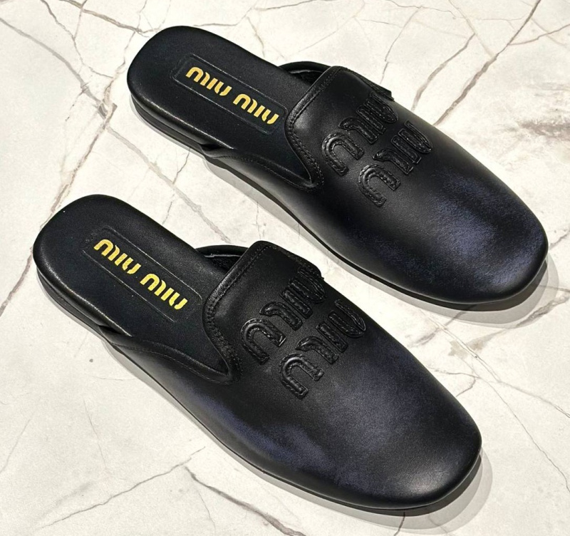 ШЛЕПКИ MIU MIU 