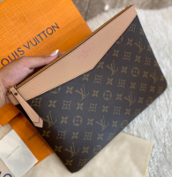 КЛАТЧ LOUIS VUITTON