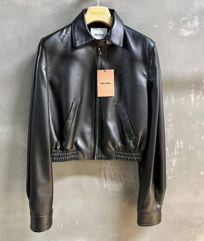 КУРТКА MIU MIU 