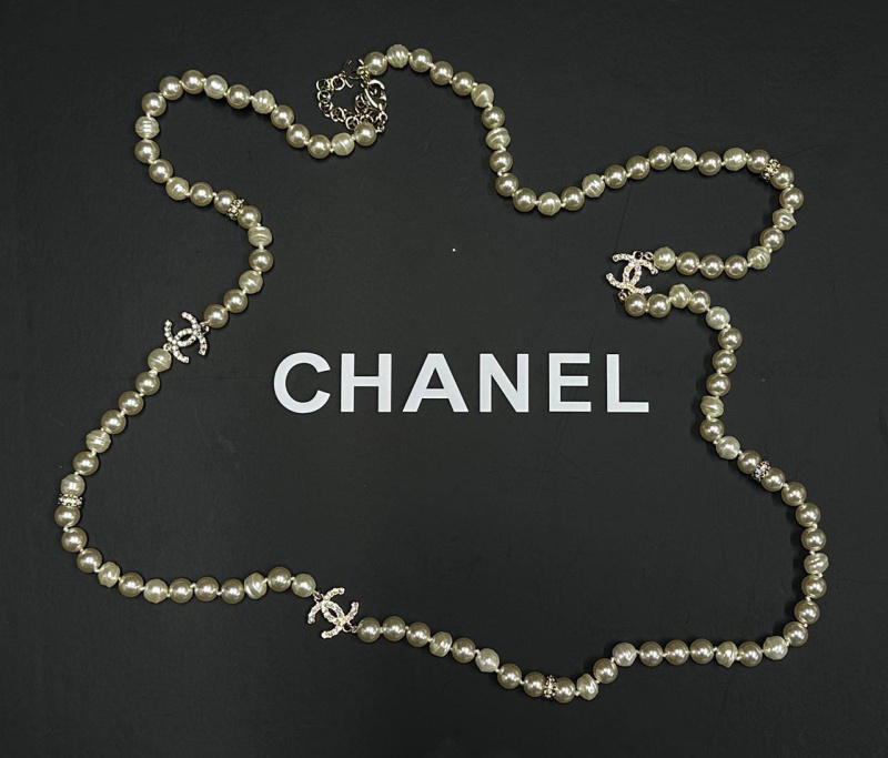 БУСЫ CHANEL 