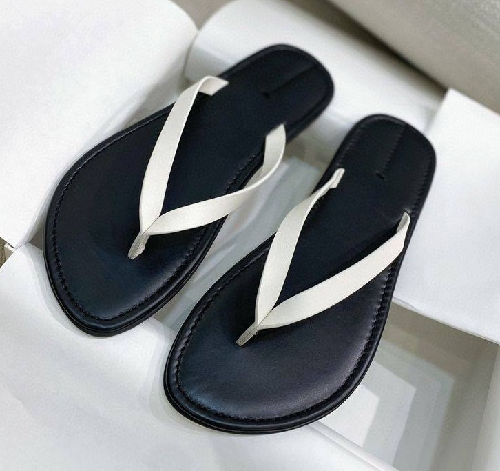 ШЛЕПКИ THE ROW 