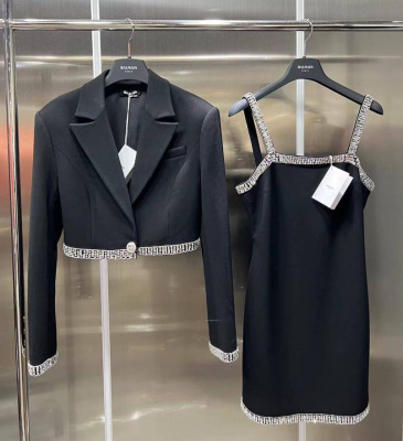 КОСТЮМ BALMAIN 