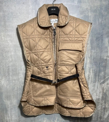 ЖИЛЕТ CHRISTIAN DIOR