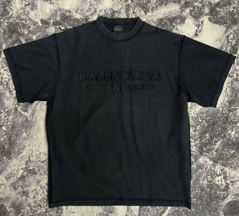 МУЖСКАЯ ФУТБОЛКА BALENCIAGA 