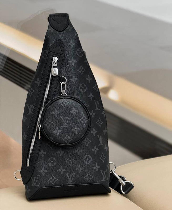 МУЖСКАЯ СУМКА СЛИНГ LOUIS VUITTON 