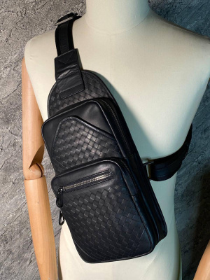 МУЖСКАЯ СУМКА СЛИНГ  BOTTEGA VENETA 