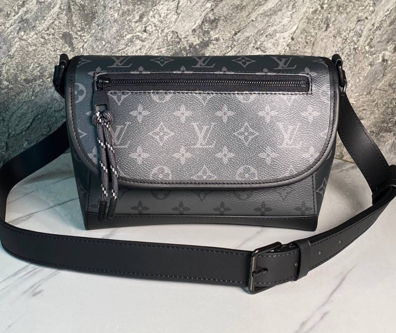 МУЖСКАЯ СУМКА МЕССЕНДЖЕР LOUIS VUITTON 
