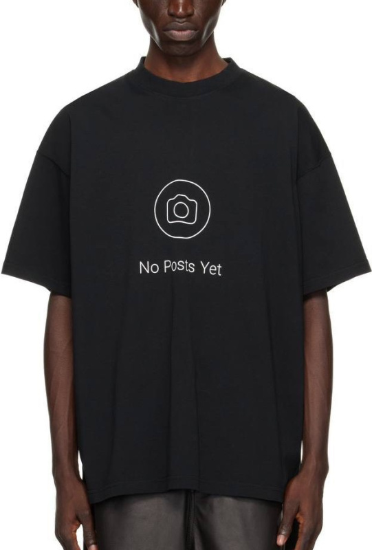 МУЖСКАЯ ФУТБОЛКА VETEMENTS 