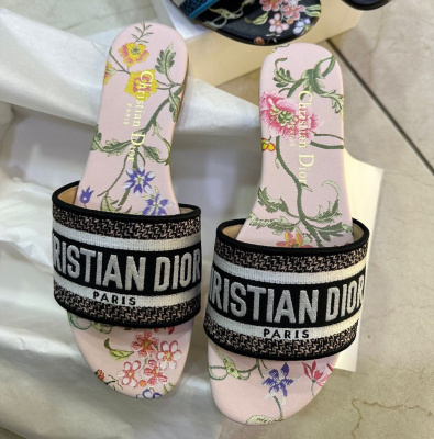 ШЛЕПКИ CHRISTIAN DIOR 