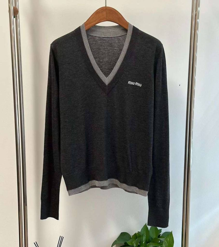 СВИТЕР MIU MIU 