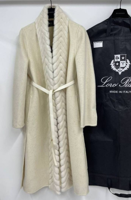 ПАЛЬТО LORO PIANA 