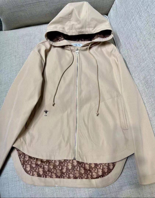 ВЕТРОВКА CHRISTIAN DIOR