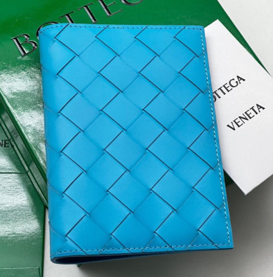 МУЖСКАЯ ОБЛОЖКА НА ПАСПОРТ BOTTEGA VENETA 