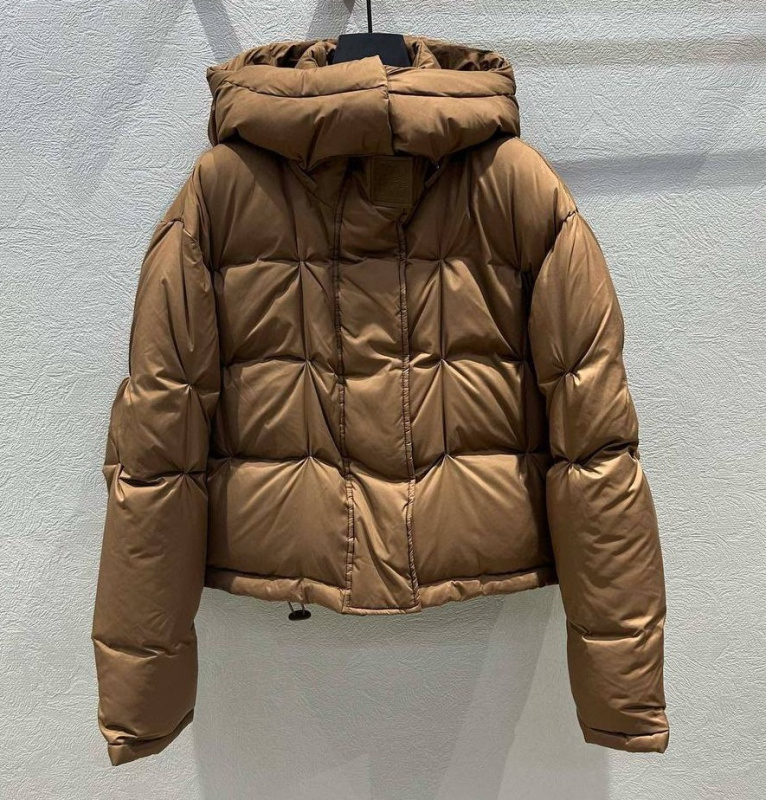 ПУХОВИК LOEWE 