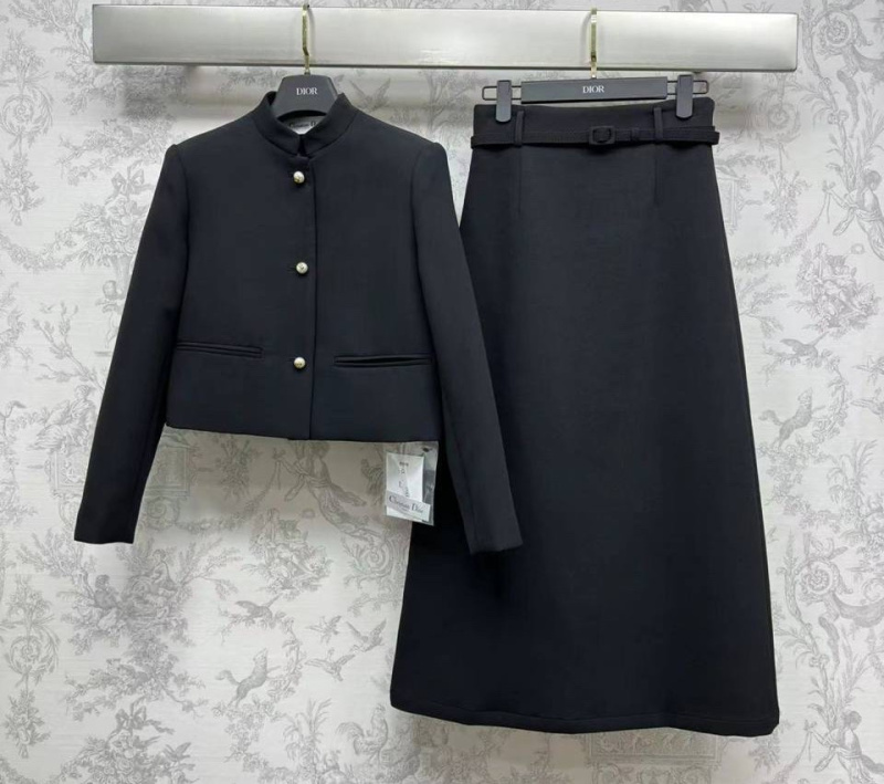 КОСТЮМ CHRISTIAN DIOR 