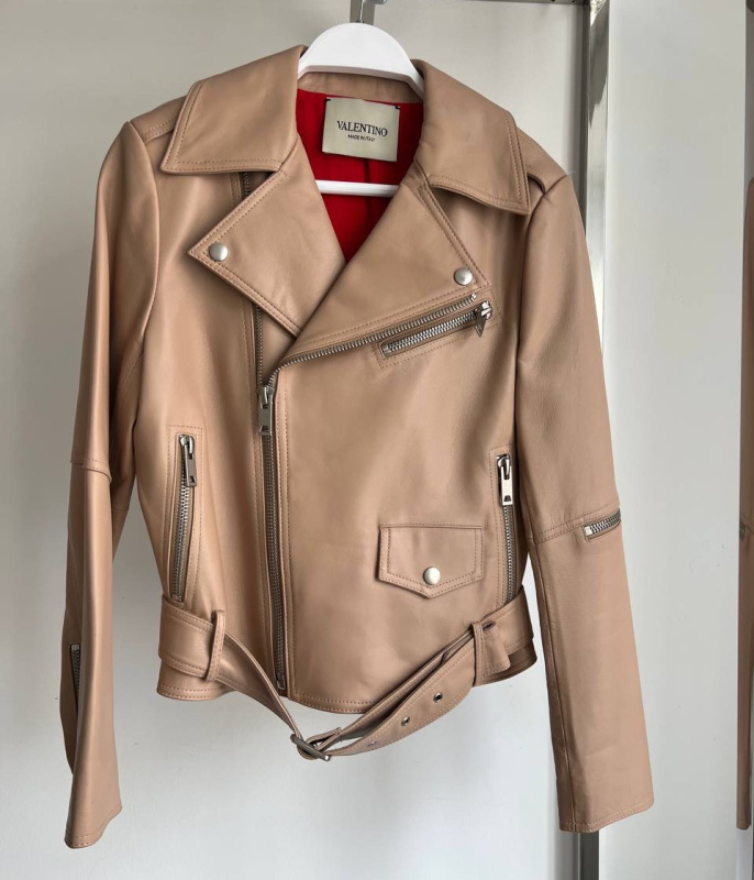 КУРТКА VALENTINO