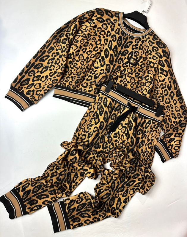 КОСТЮМ DOLCE & GABBANA 