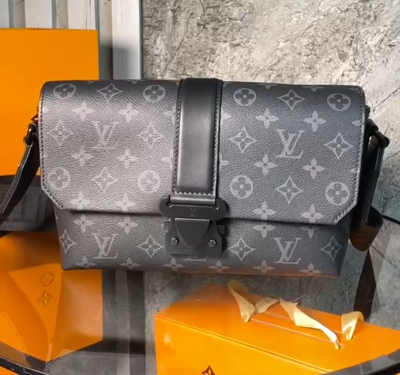 МУЖСКАЯ СУМКА МЕССЕНДЖЕР LOUIS VUITTON 