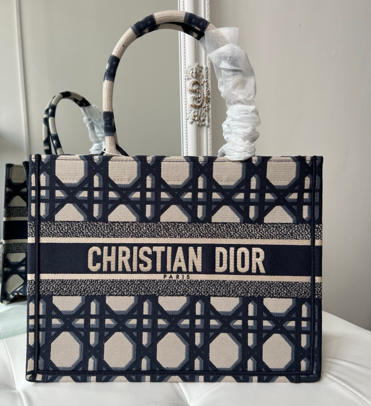 СУМКА CHRISTIAN DIOR BOOK 36 