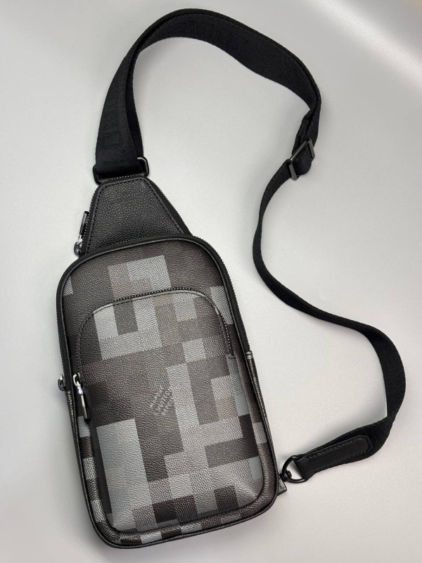 МУЖСКАЯ СУМКА СЛИНГ LOUIS VUITTON 