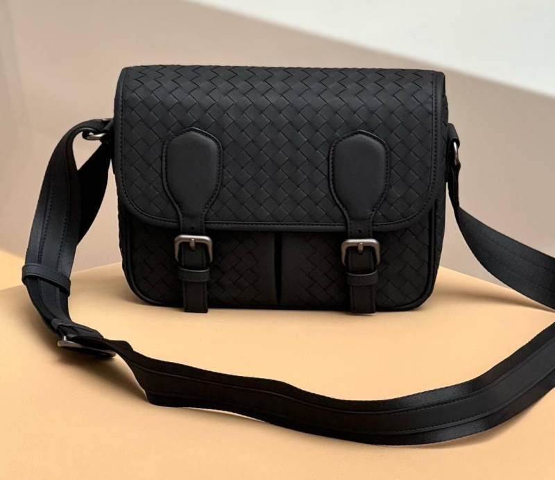 МУЖСКАЯ СУМКА МЕССЕНДЖЕР BOTTEGA VENETA 
