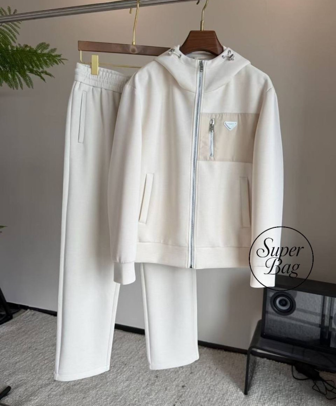 МУЖСКОЙ КОСТЮМ PRADA 