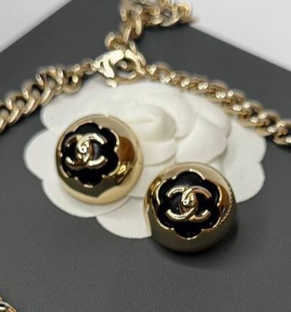 СЕРЬГИ CHANEL 