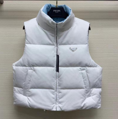 ЖИЛЕТ PRADA