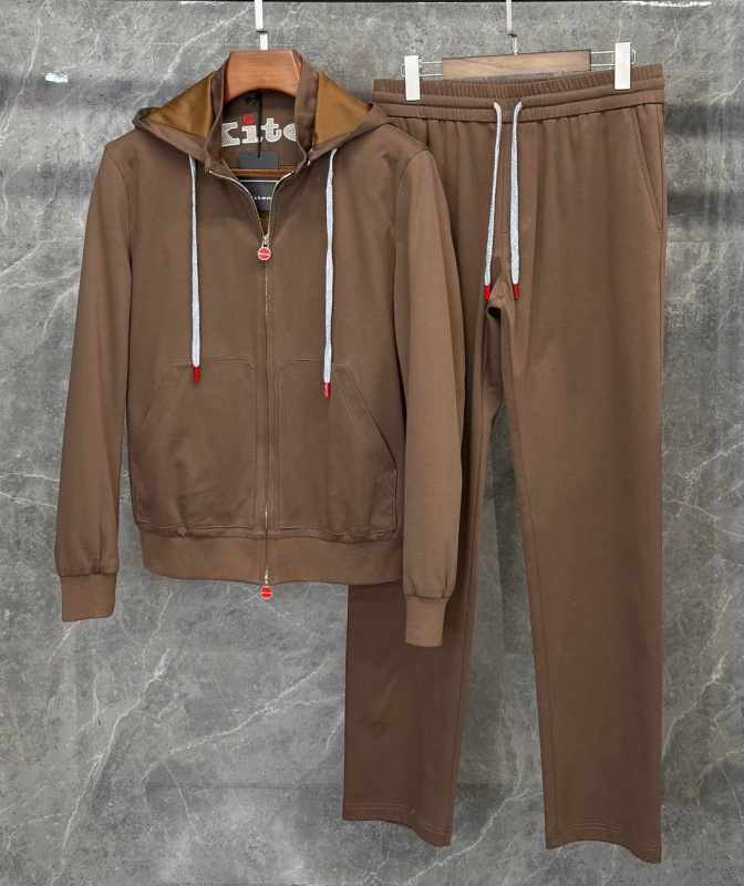 МУЖСКОЙ КОСТЮМ KITON 